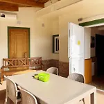 La Capitana *